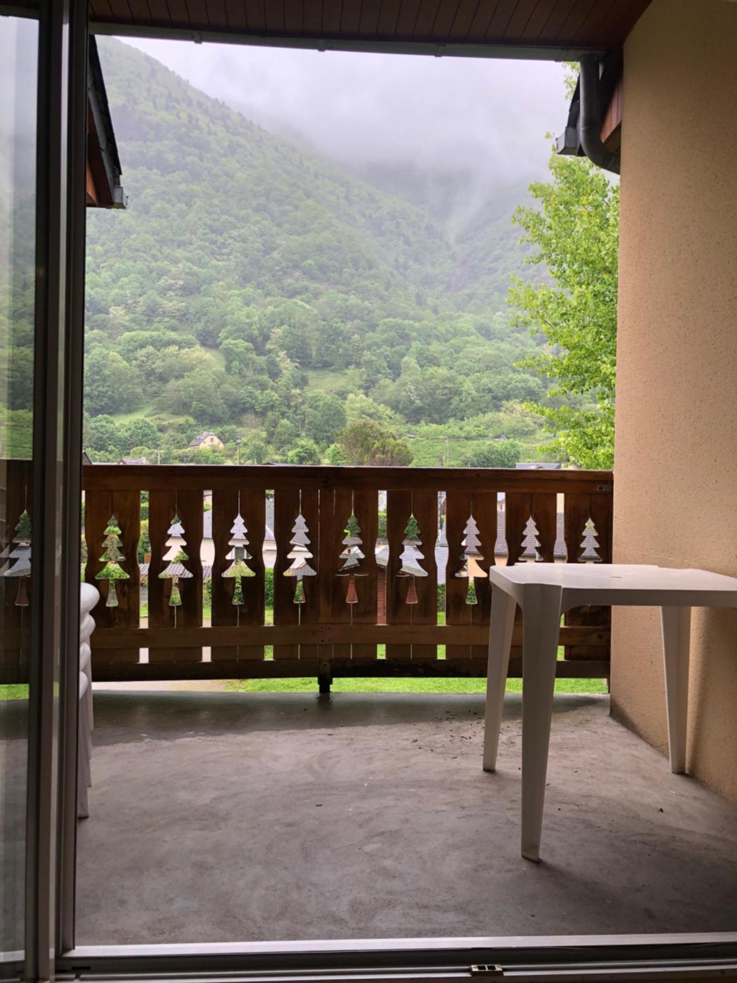 Appart T 3 Bagneres-De-Luchon Vue Montagne - Piscine Mi Juin Exteriör bild